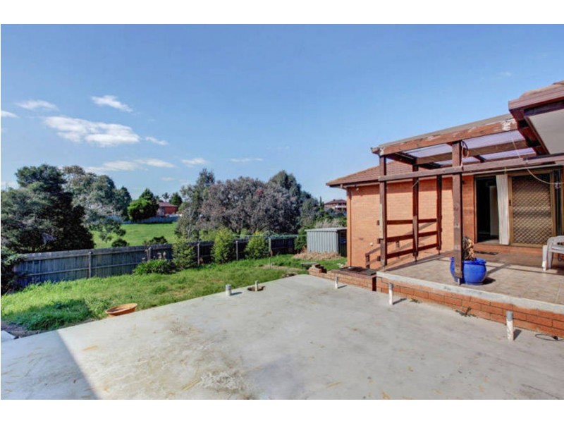 11 Webb Close, Meadow Heights VIC 3048