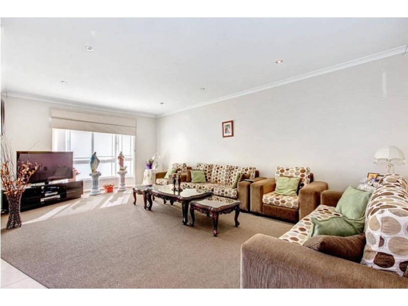 7 Wattleview Road, Roxburgh Park VIC 3064