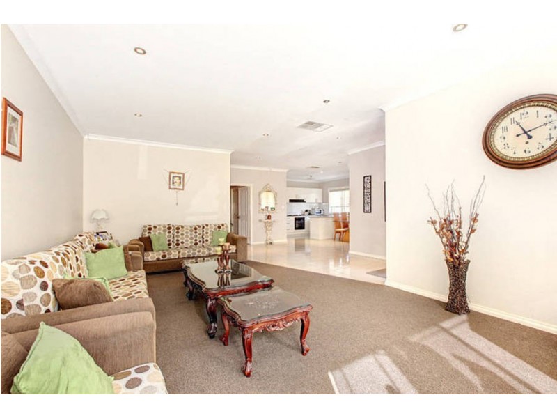 7 Wattleview Road, Roxburgh Park VIC 3064