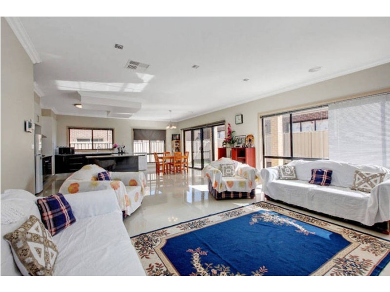 3 Jirrahlinga Terrace, Craigieburn VIC 3064