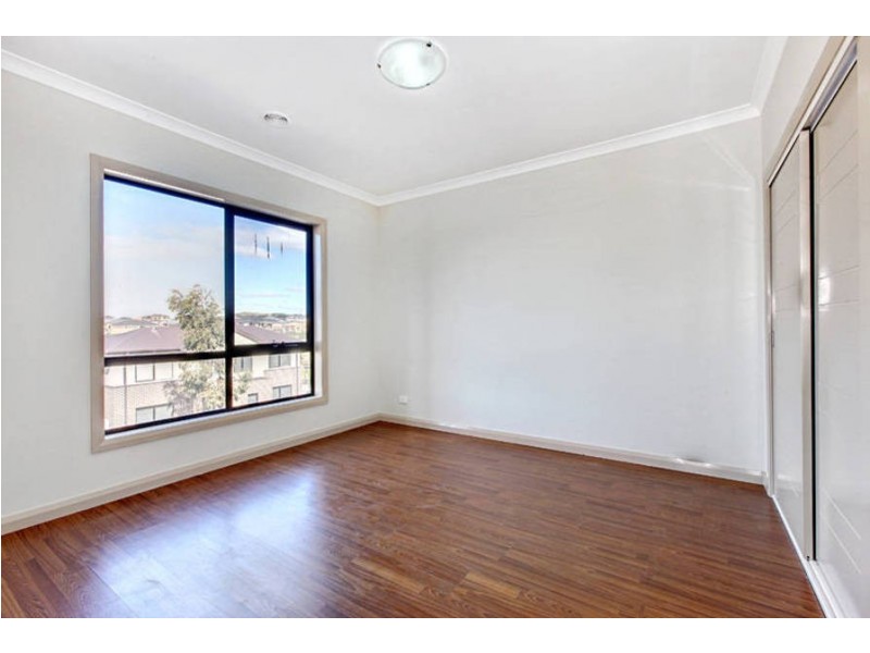 3 Jirrahlinga Terrace, Craigieburn VIC 3064