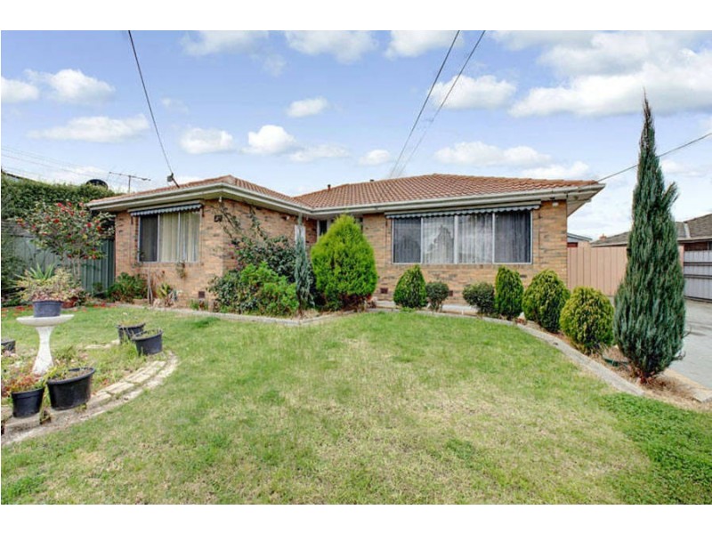 6 Yinnar Street, Dallas VIC 3047