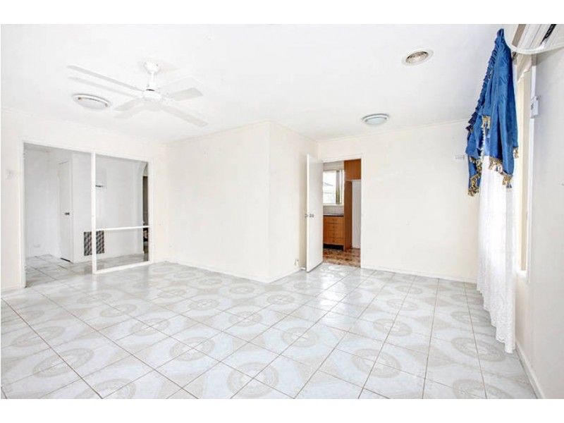 6 Yinnar Street, Dallas VIC 3047