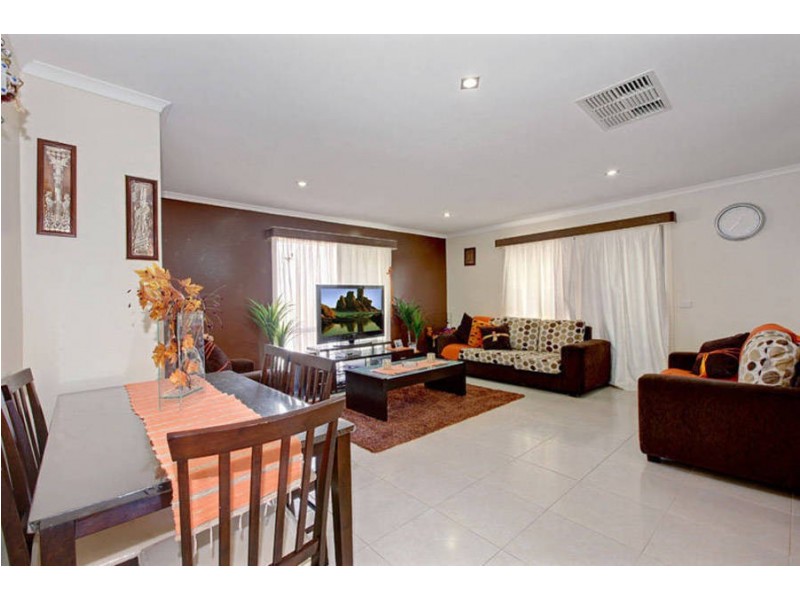 8 Abelia Court, Meadow Heights VIC 3048