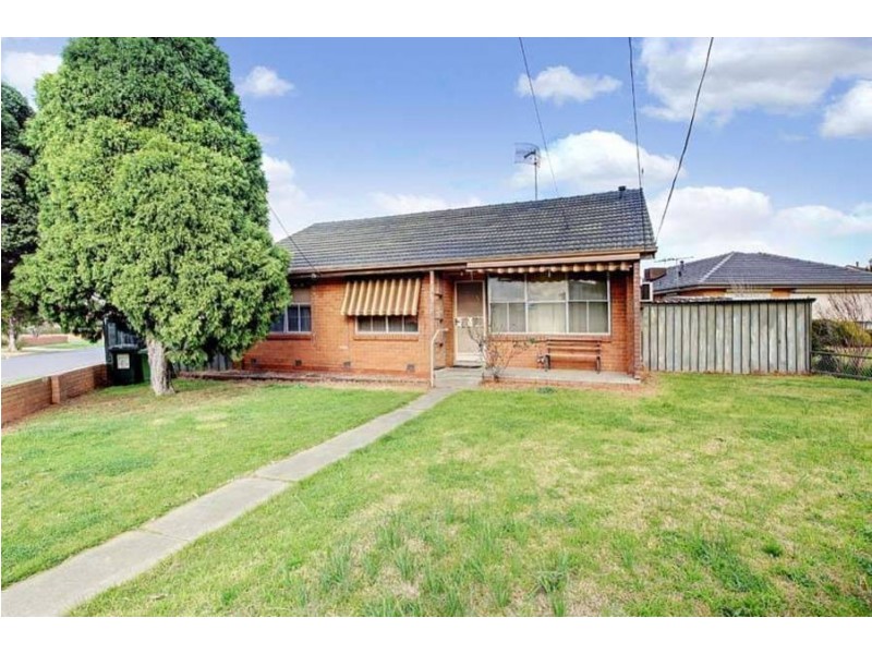 27 Bushfield Crescent, Coolaroo VIC 3048