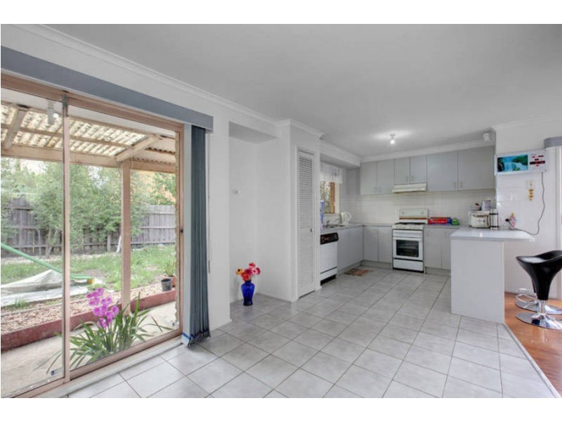 16 Heath Place, Meadow Heights VIC 3048