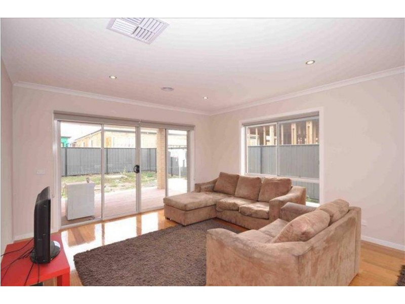 5 Parkhaven Street, Craigieburn VIC 3064