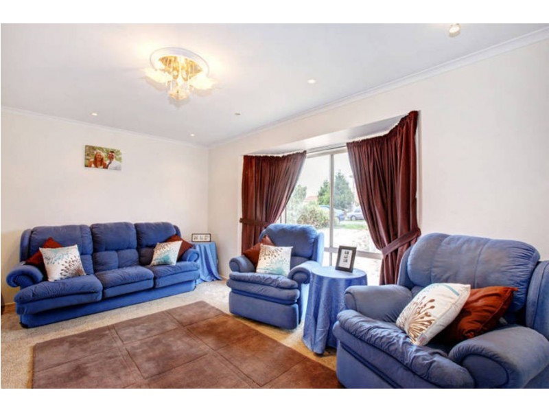 6 Wirilda Court, Meadow Heights VIC 3048