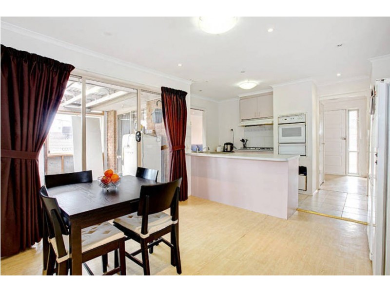 6 Wirilda Court, Meadow Heights VIC 3048