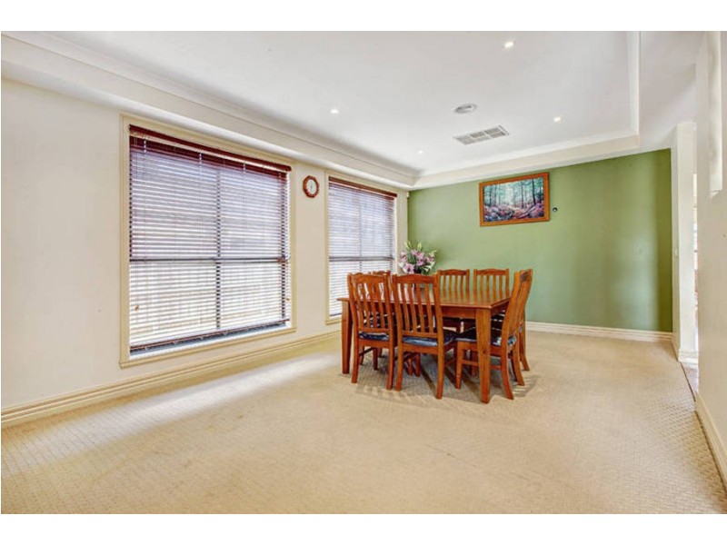 99 Hayfield Road, Roxburgh Park VIC 3064