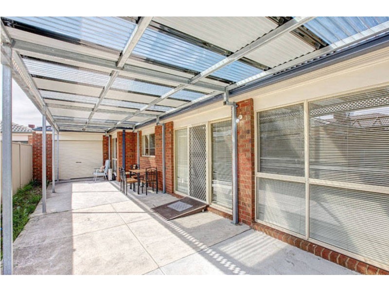 21 Sandover Drive, Roxburgh Park VIC 3064