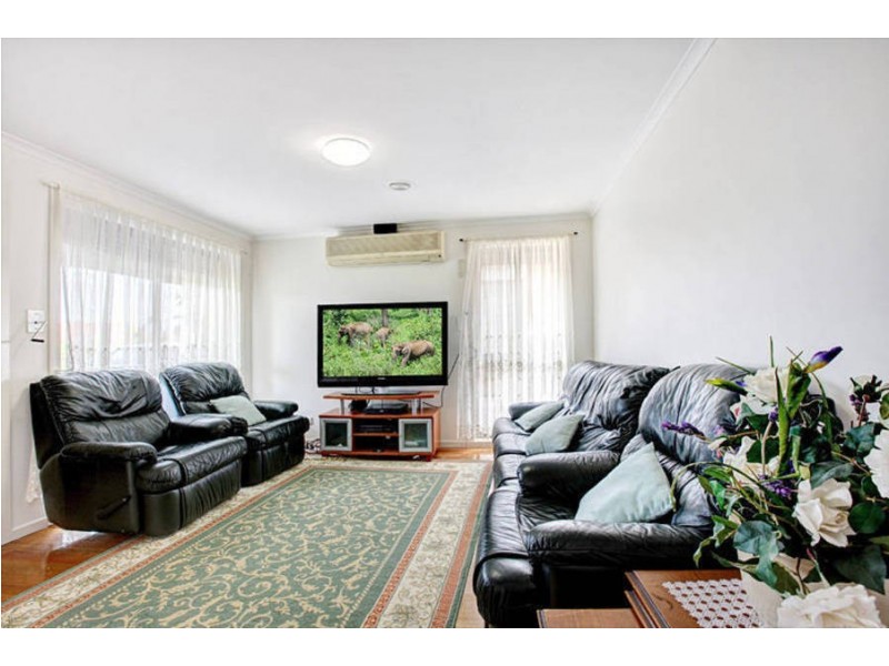 147 Malmsbury Drive, Meadow Heights VIC 3048