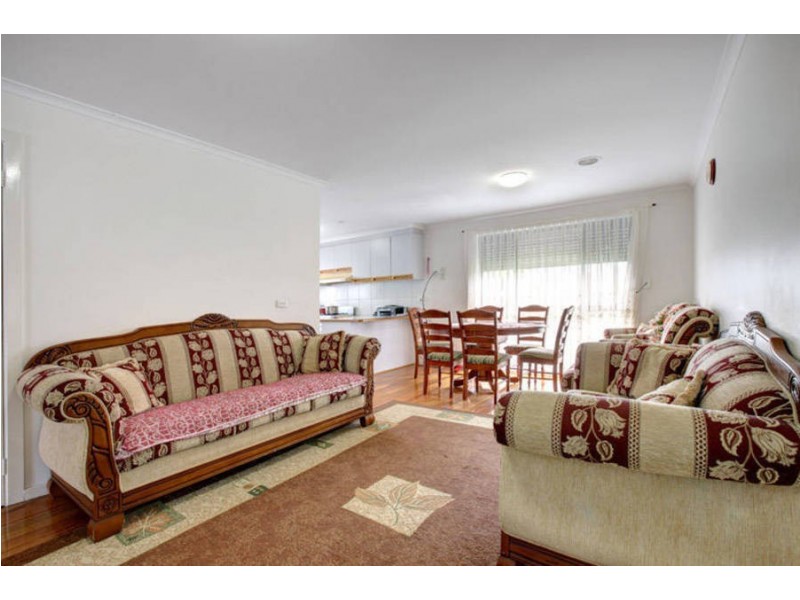 147 Malmsbury Drive, Meadow Heights VIC 3048