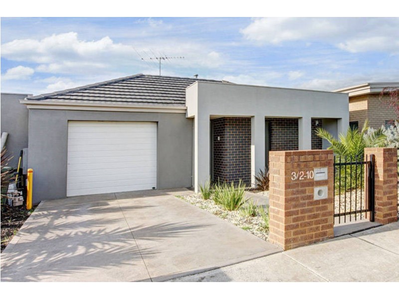 3/2-10 Creekwood Drive, Craigieburn VIC 3064