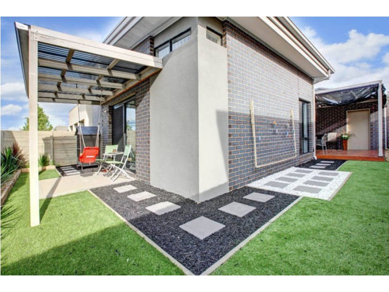 3/2-10 Creekwood Drive, Craigieburn VIC 3064