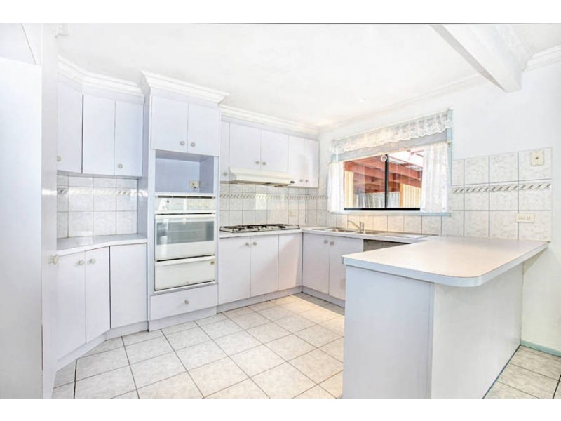 26  Matthews Crescent, Roxburgh Park VIC 3064