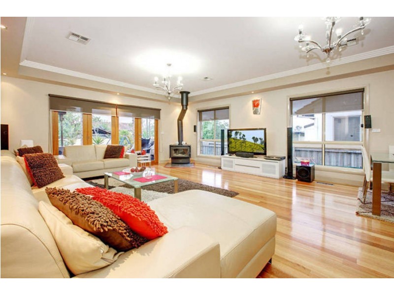 19 Rosedale Crescent, Dallas VIC 3047