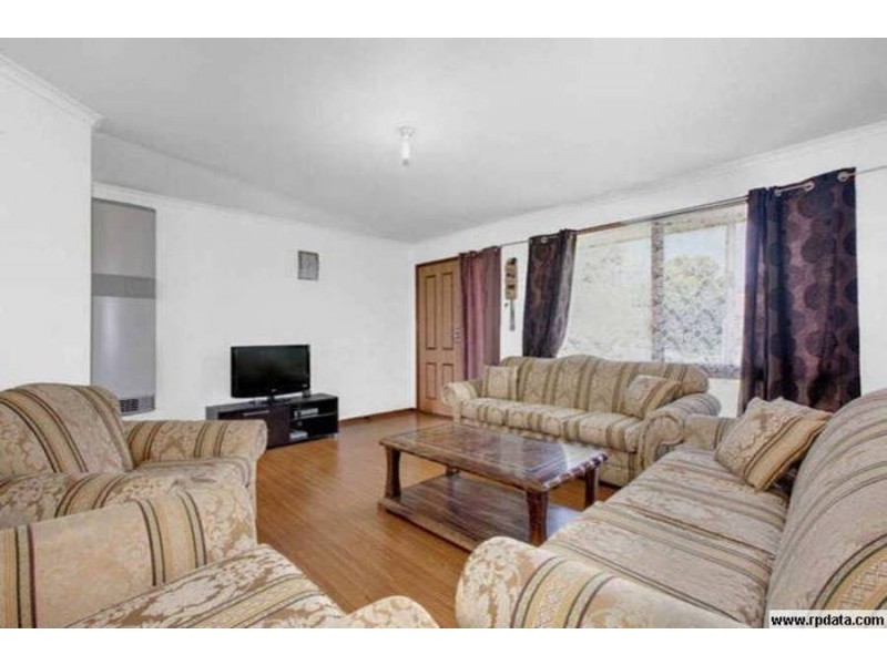 2 Airley Court, Meadow Heights VIC 3048