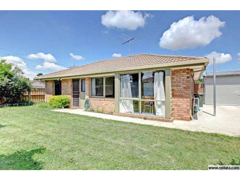 2 Airley Court, Meadow Heights VIC 3048