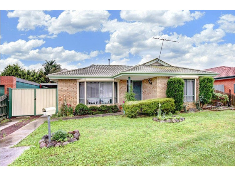 16 Benaud Close, Meadow Heights VIC 3048