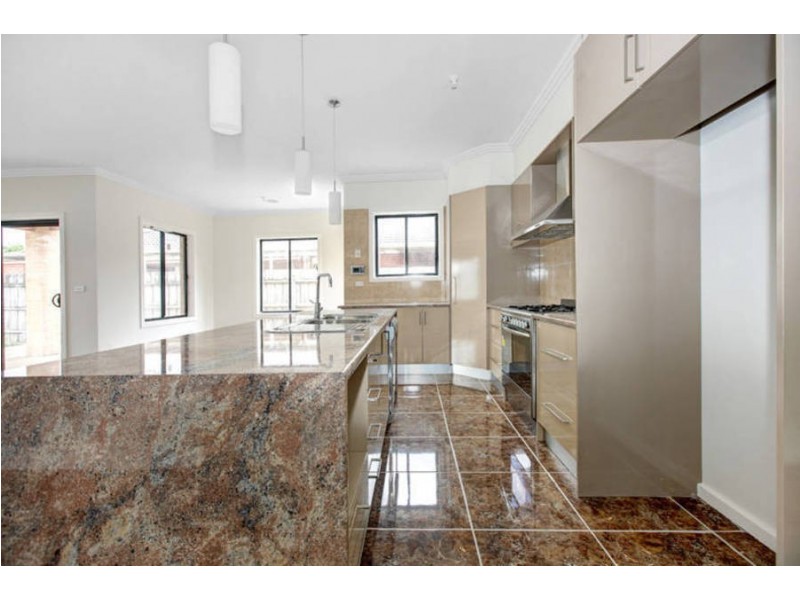 1 Colonial Court, Roxburgh Park VIC 3064