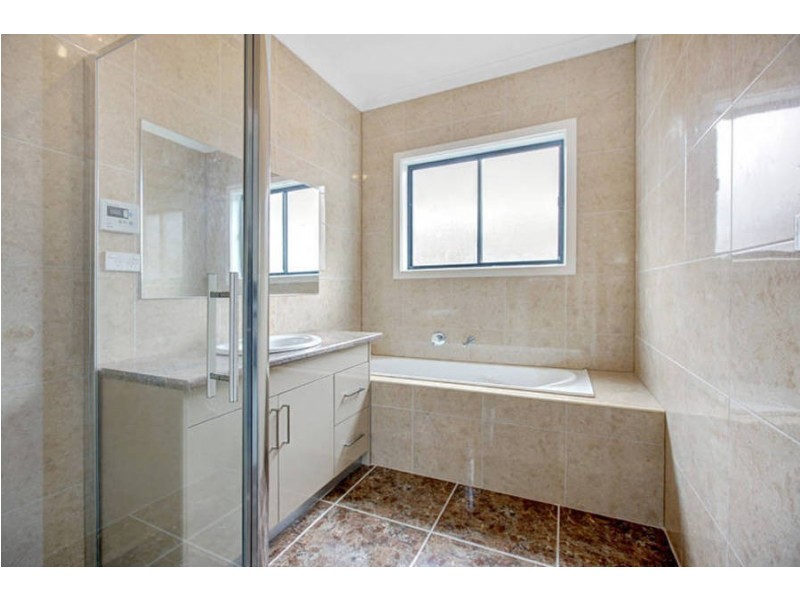 1 Colonial Court, Roxburgh Park VIC 3064