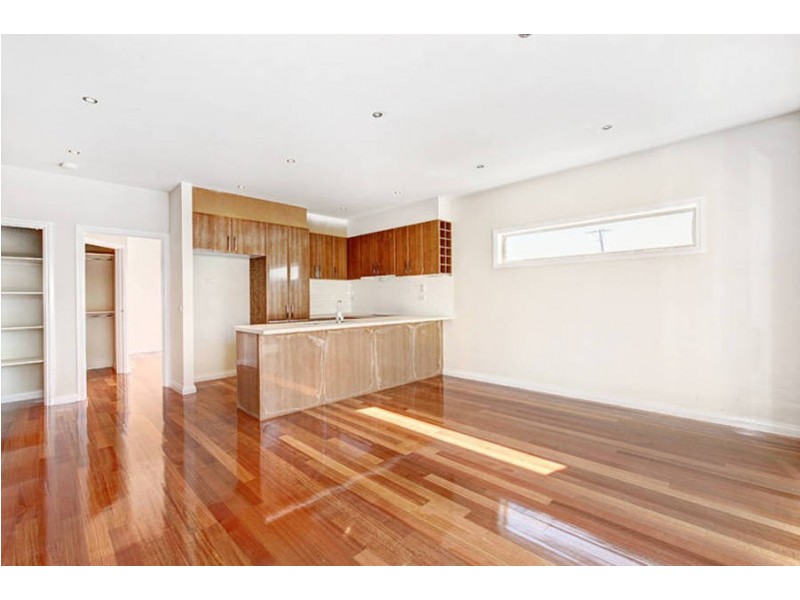 2/923  Pascoe Vale Road, Glenroy VIC 3046