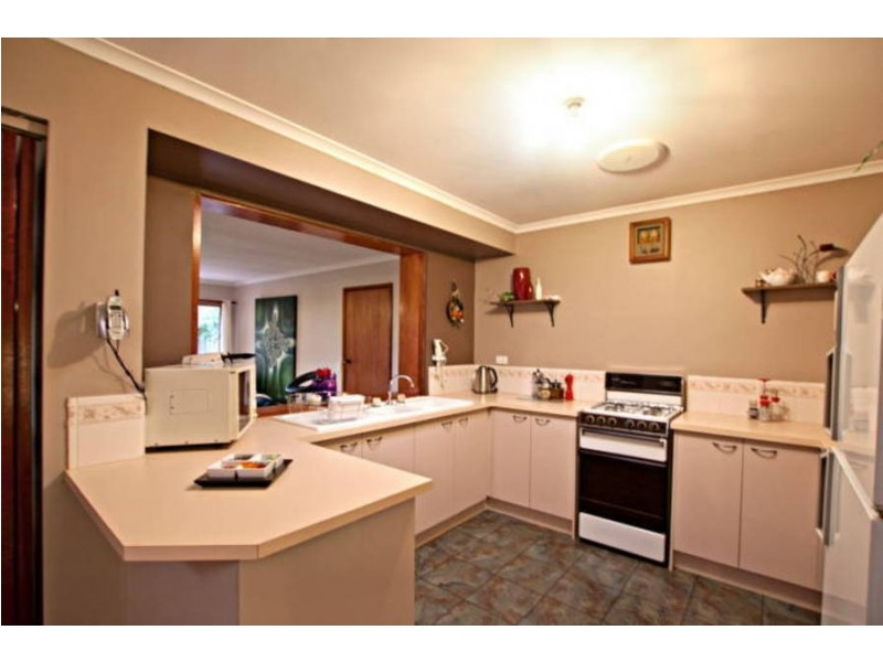 15 Goodenia Close, Meadow Heights VIC 3048