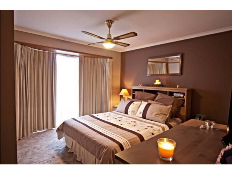 15 Goodenia Close, Meadow Heights VIC 3048