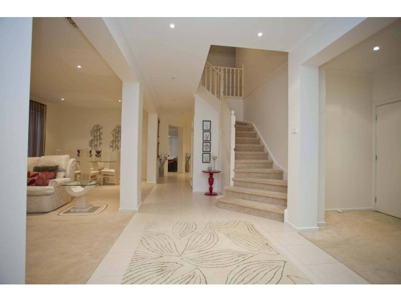 9 Hurley Rise, Roxburgh Park VIC 3064