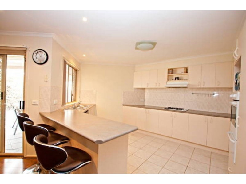 17 Orion Way, Roxburgh Park VIC 3064