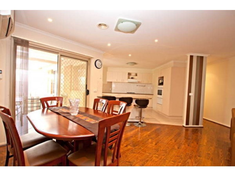 17 Orion Way, Roxburgh Park VIC 3064