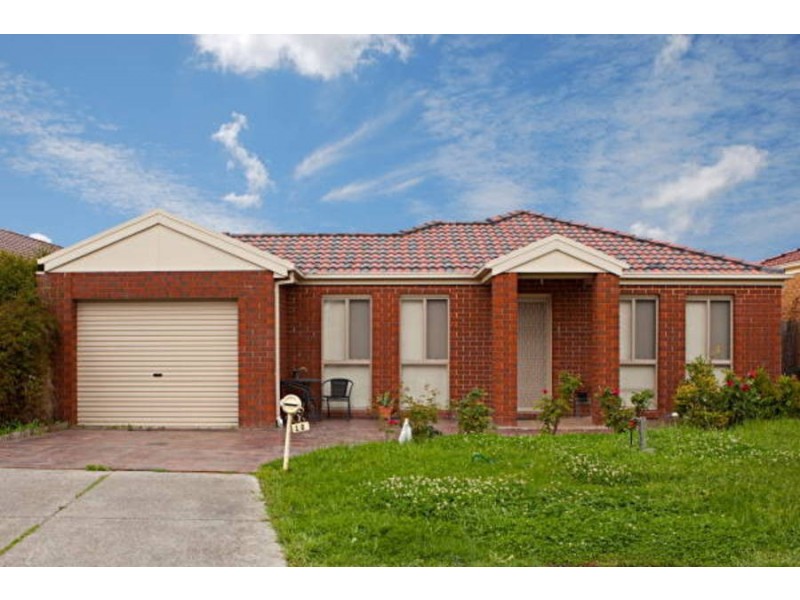 10 Edgewood Road, Roxburgh Park VIC 3064