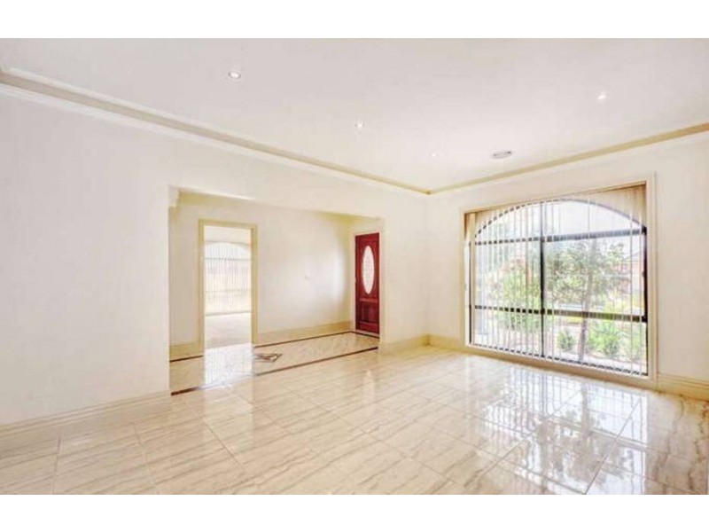 13 Classic Place, Craigieburn VIC 3064