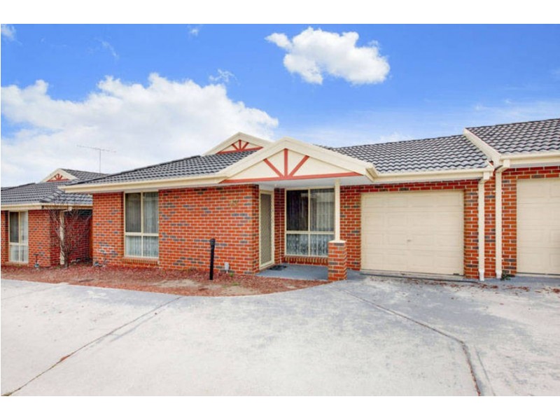 23/4-16 Melaleuca Drive, Meadow Heights VIC 3048