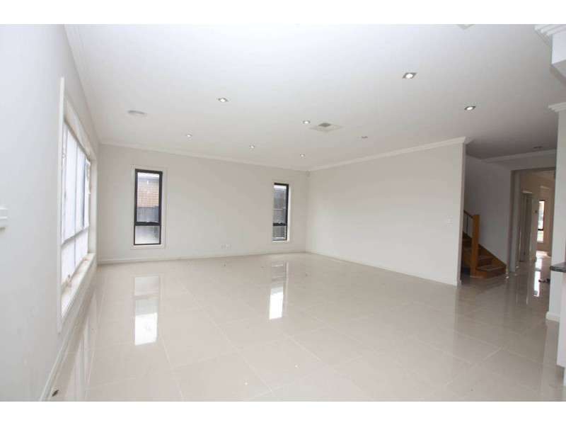 268 Waterview Blvd, Craigieburn VIC 3064