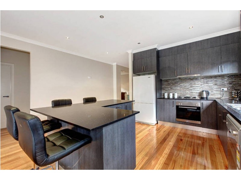 28 Conservation Drive, Craigieburn VIC 3064