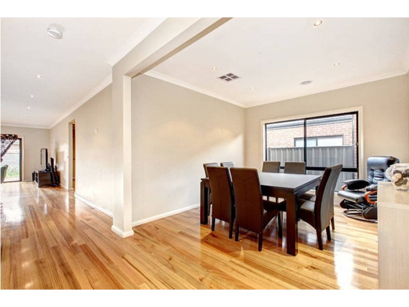 28 Conservation Drive, Craigieburn VIC 3064