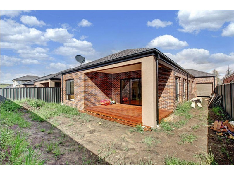 28 Conservation Drive, Craigieburn VIC 3064