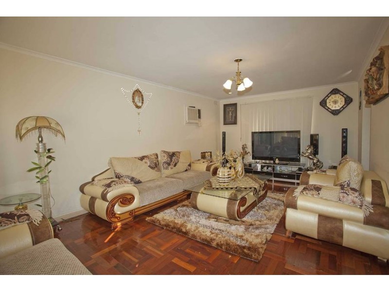 59 Mitford Crescent, Craigieburn VIC 3064