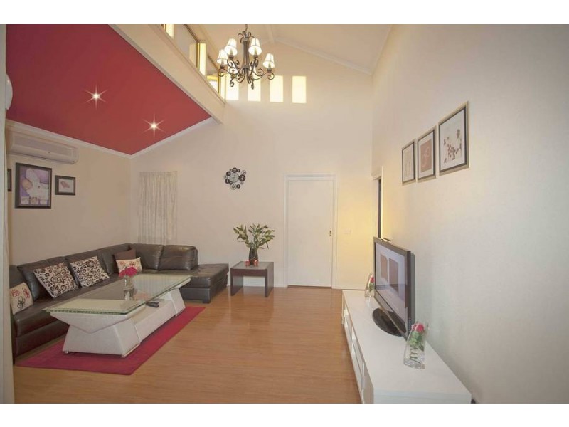 1/34 Papworth Place, Meadow Heights VIC 3048