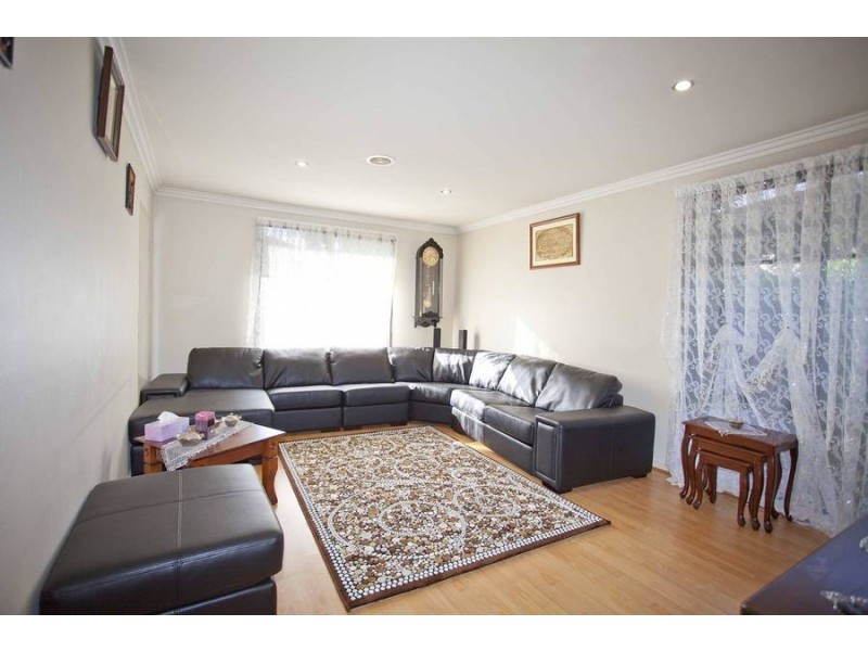 11 Sandford Court, Meadow Heights VIC 3048