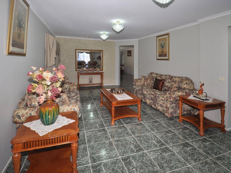 28  Salween Crescent, Roxburgh Park VIC 3064