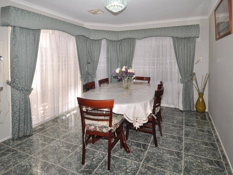 28  Salween Crescent, Roxburgh Park VIC 3064