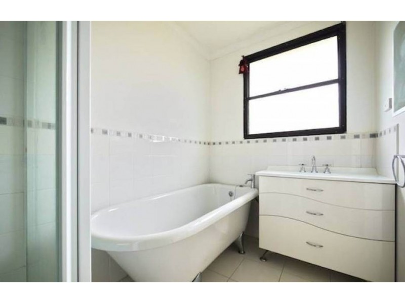 49 Malmsbury Drive, Meadow Heights VIC 3048