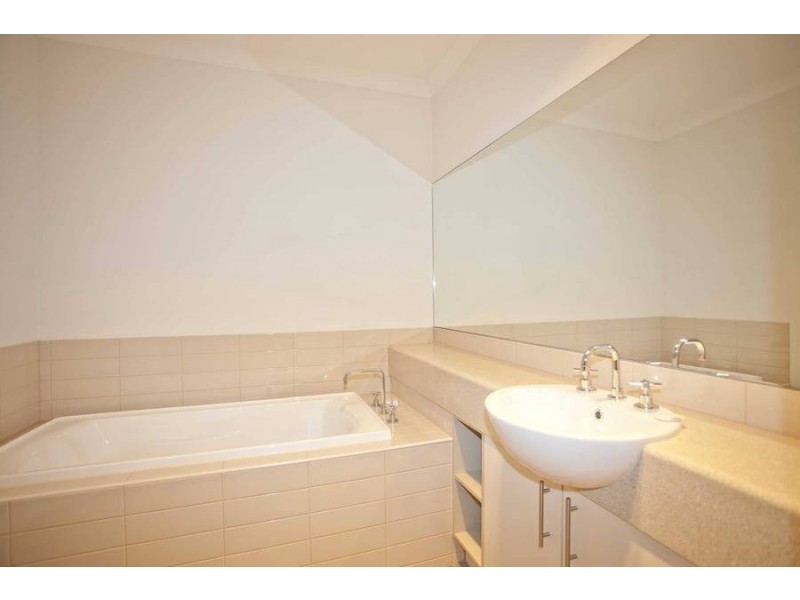 7 Thoresby Circuit, Craigieburn VIC 3064