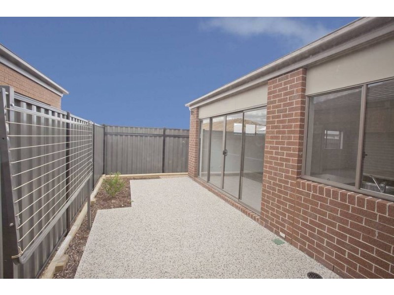 7 Thoresby Circuit, Craigieburn VIC 3064