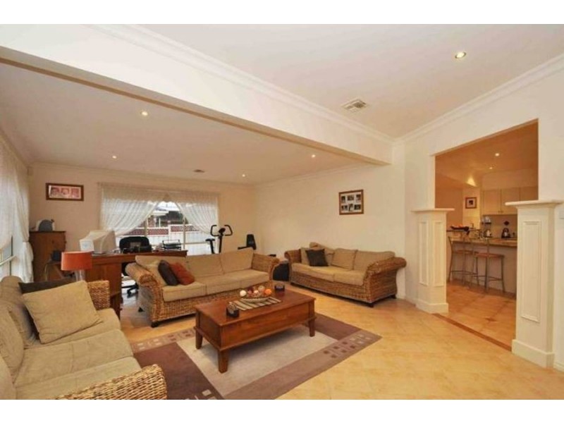 7 Hurley Rise, Roxburgh Park VIC 3064