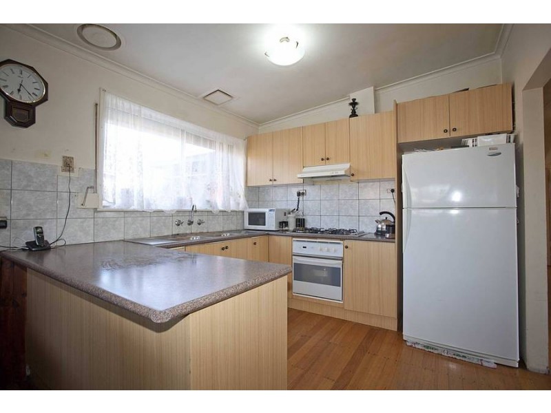 12 Hampden Street, Dallas VIC 3047