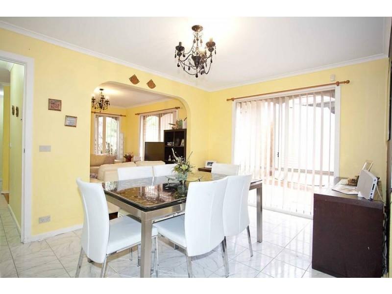 128 Lightwood Crescent, Meadow Heights VIC 3048